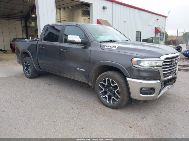 2026 Ram 1500 Laramie  4x4 5'7 Box მანქანა იყიდება აუქციონზე, vin: 1C6SRFJP2TN259293, აუქციონის ნომერი: 46052546