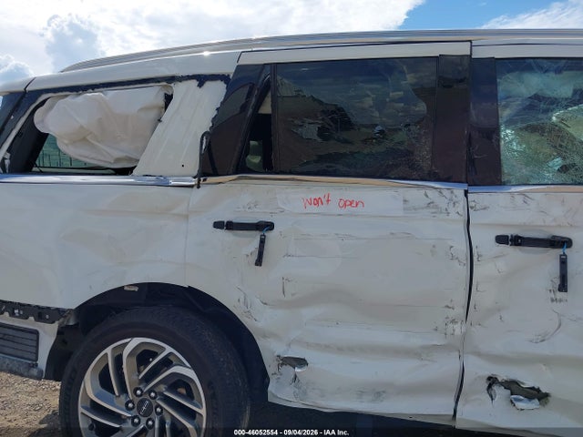 Продажа на аукционе авто 2025 Lincoln Navigator Reserve, vin: 5LMJJ2LG3SEL05318, номер лота: 46052554