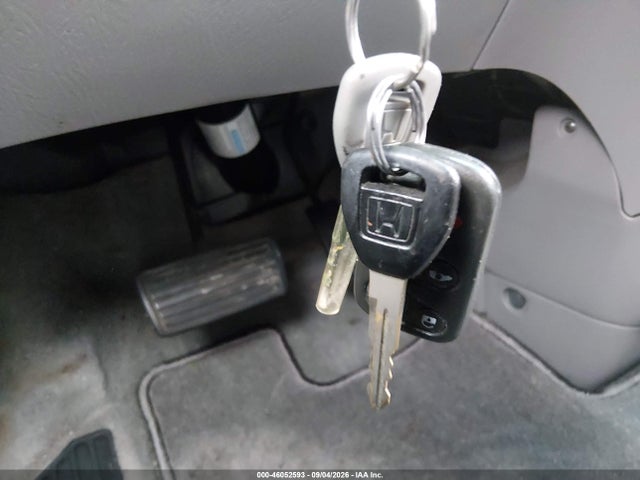 46052593 :رقم المزاد ، 2HKRL18601H547738 vin ، 2001 Honda Odyssey Ex مزاد بيع
