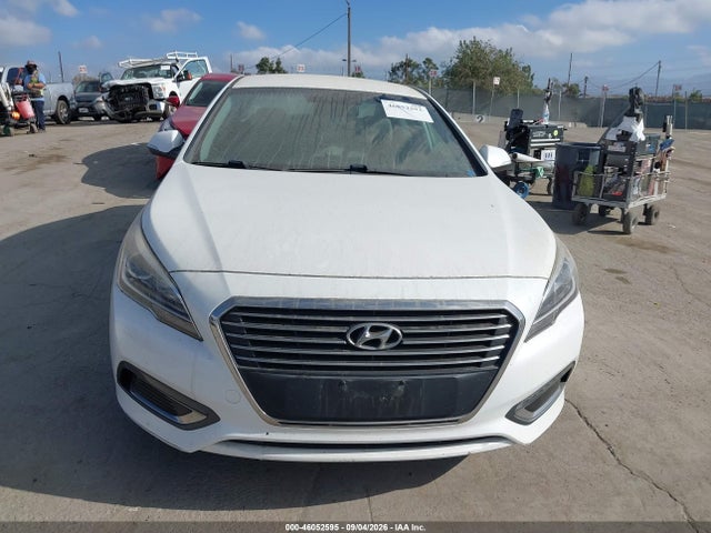 Hyundai SONATA PLUG-IN HYBRID 2017 KMHE14L2XHA044774 Image 12