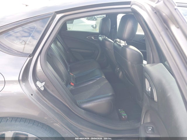 Chrysler 200 S 2015 1C3CCCBG8FN529762 Image 8