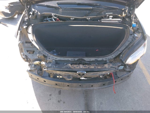 46052633 :رقم المزاد ، 5YJXCAE23GF013164 vin ، 2016 Tesla Model X 60d/70d/75d/90d مزاد بيع
