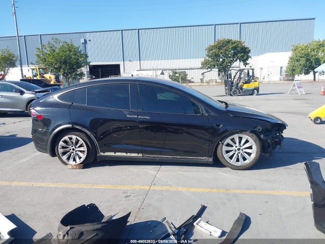 46052633 :رقم المزاد ، 5YJXCAE23GF013164 vin ، 2016 Tesla Model X 60d/70d/75d/90d مزاد بيع