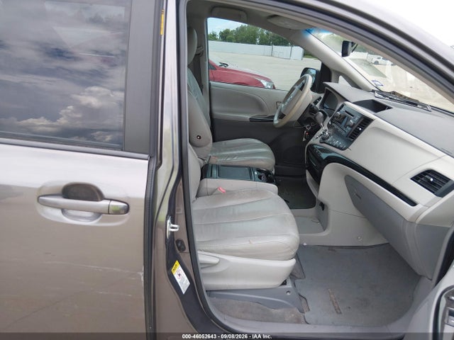 5TDKK3DC0ES426266 Toyota Sienna Le V6 8 Passenger