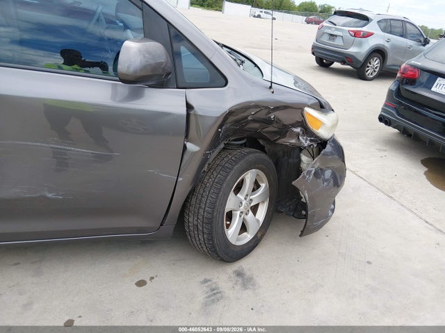 5TDKK3DC0ES426266 Toyota Sienna Le V6 8 Passenger