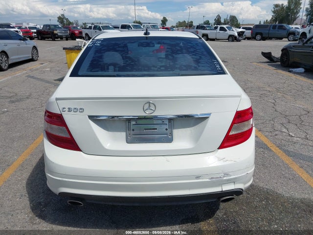Продажа на аукционе авто 2011 Mercedes-benz C 300, vin: WDDGF5EB0BR174031, номер лота: 46052650