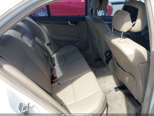 Продажа на аукционе авто 2011 Mercedes-benz C 300, vin: WDDGF5EB0BR174031, номер лота: 46052650