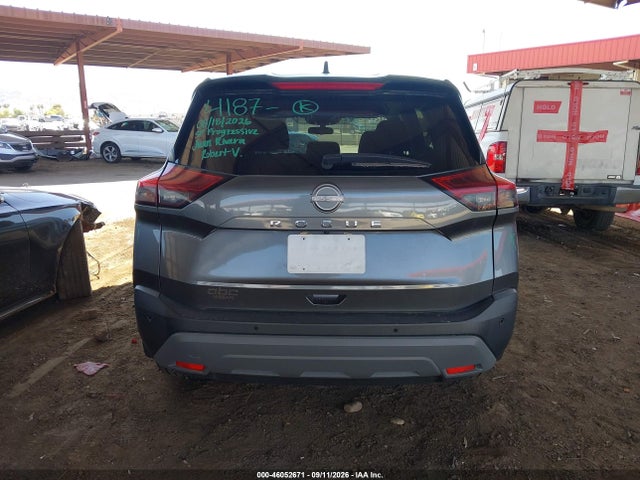 46052671 :رقم المزاد ، 5N1BT3AA8PC939359 vin ، 2023 Nissan Rogue S Fwd مزاد بيع