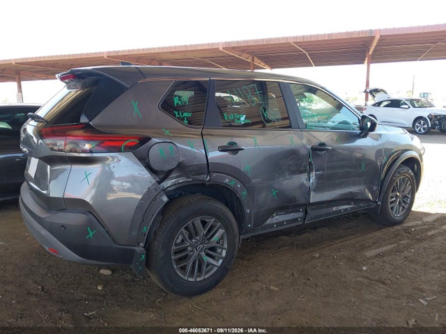 46052671 :رقم المزاد ، 5N1BT3AA8PC939359 vin ، 2023 Nissan Rogue S Fwd مزاد بيع