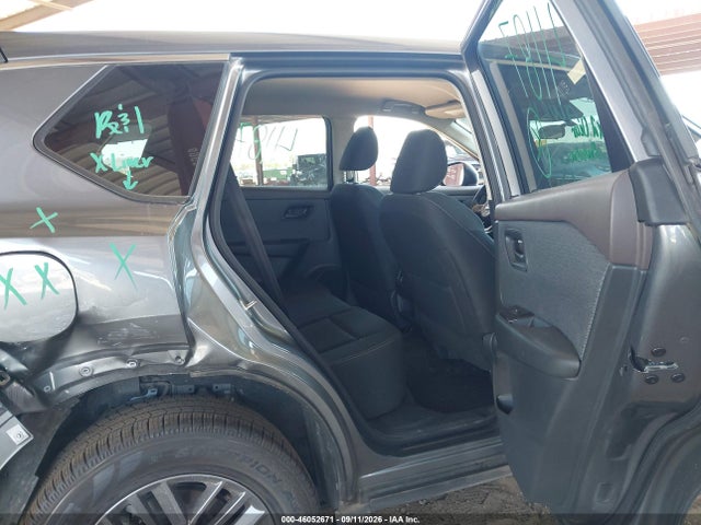 46052671 :رقم المزاد ، 5N1BT3AA8PC939359 vin ، 2023 Nissan Rogue S Fwd مزاد بيع