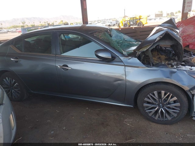 46052678 :رقم المزاد ، 1N4BL4DV8PN325642 vin ، 2023 Nissan Altima Sv Fwd مزاد بيع