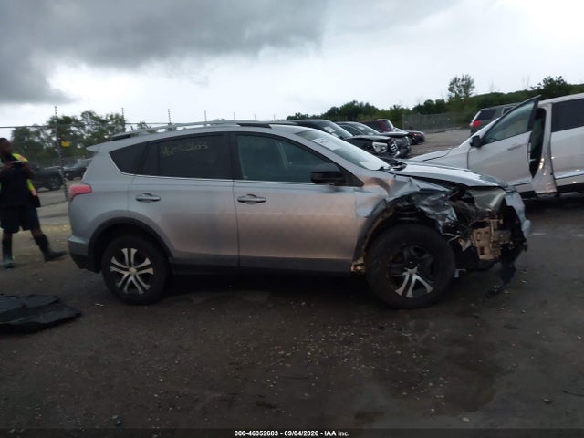 46052683 :رقم المزاد ، 2T3ZFREV8HW347548 vin ، 2017 Toyota Rav4 Le مزاد بيع