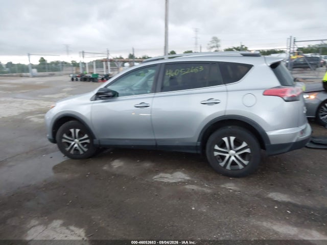 46052683 :رقم المزاد ، 2T3ZFREV8HW347548 vin ، 2017 Toyota Rav4 Le مزاد بيع