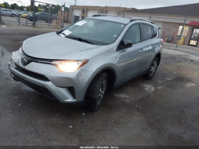 46052683 :رقم المزاد ، 2T3ZFREV8HW347548 vin ، 2017 Toyota Rav4 Le مزاد بيع