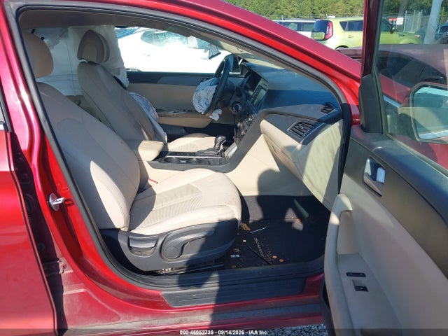 Продажа на аукционе авто 2016 Hyundai Sonata Se, vin: 5NPE24AF2GH271231, номер лота: 46052739