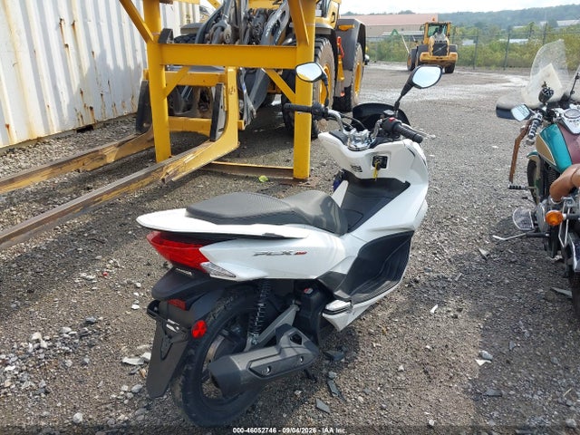 46052746 :رقم المزاد ، RLHKF1806HY200654 vin ، 2017 Honda Pcx 150 مزاد بيع