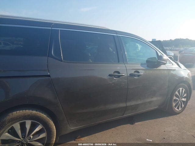 Продажа на аукционе авто 2015 Kia Sedona Sx, vin: KNDMC5C13F6038855, номер лота: 46052786