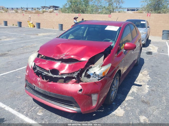 Toyota Prius Three 2015 JTDKN3DU8F0475512 Image 2