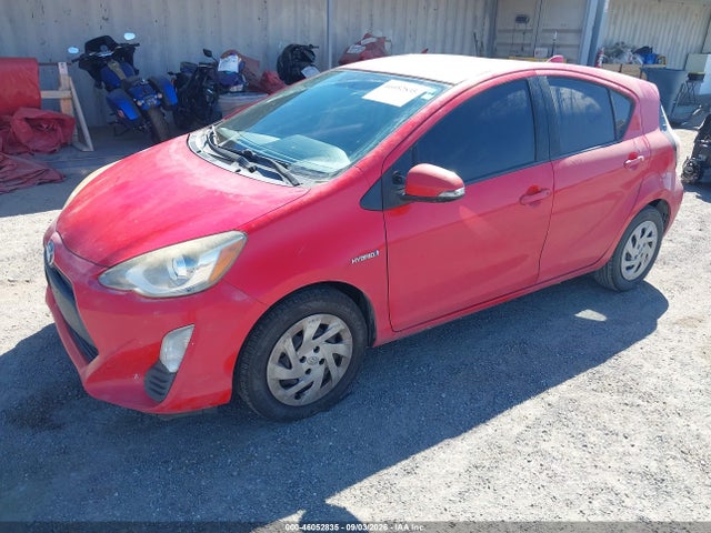 Toyota Prius C One 2016 JTDKDTB34G1122628 Image 2