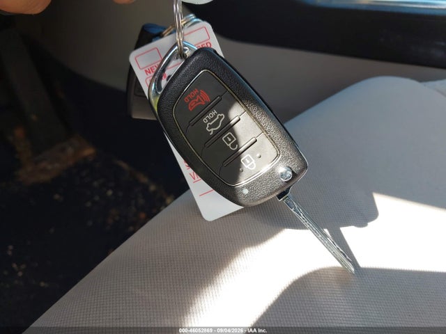 Продажа на аукционе авто 2017 Hyundai Sonata Se, vin: 5NPE24AF0HH555197, номер лота: 46052869