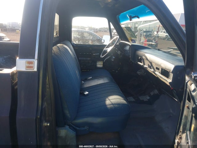 1983 Gmc C1500 მანქანა იყიდება აუქციონზე, vin: 1GTCC14D5DS517974, აუქციონის ნომერი: 46052927