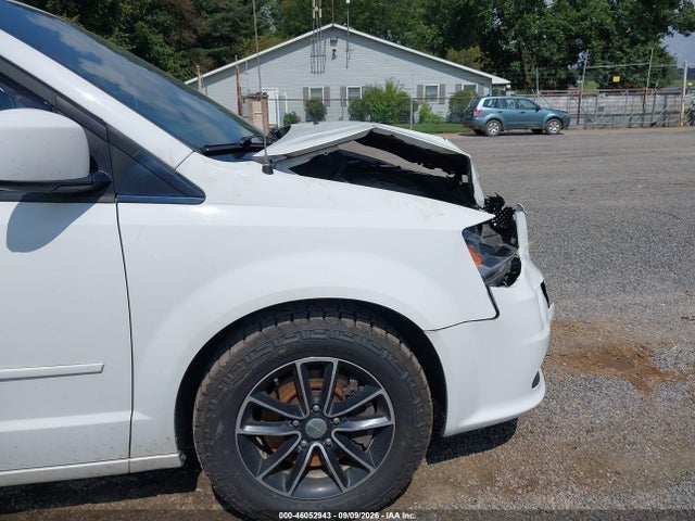 Продажа на аукционе авто 2017 Dodge Grand Caravan Gt, vin: 2C4RDGEG5HR639213, номер лота: 46052943
