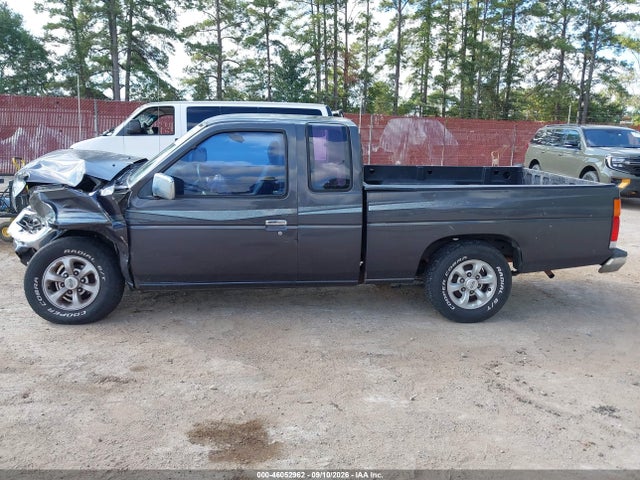 1996 Nissan Truck King Cab Se/king Cab Xe მანქანა იყიდება აუქციონზე, vin: 1N6SD16S4TC348072, აუქციონის ნომერი: 46052962
