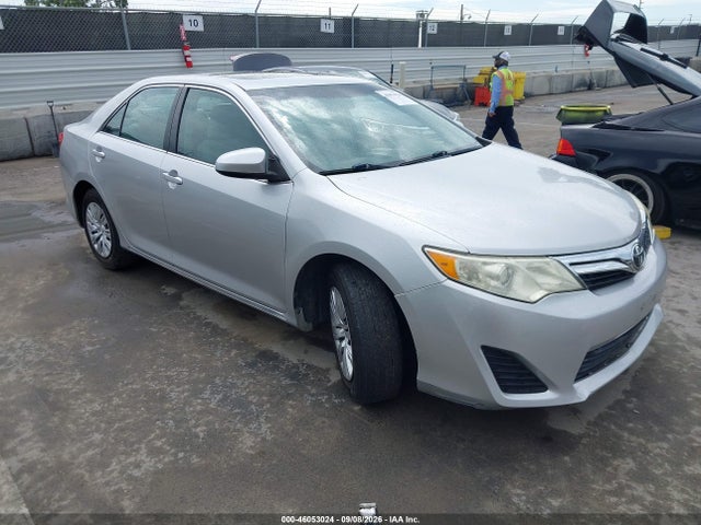 46053024 :رقم المزاد ، 4T4BF1FK6CR160761 vin ، 2012 Toyota Camry Le مزاد بيع
