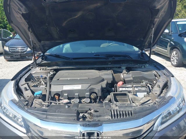 46053027 :رقم المزاد ، 1HGCR3F90HA023456 vin ، 2017 Honda Accord Touring V6 مزاد بيع