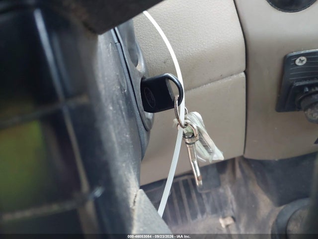 46053084 :رقم المزاد ، 1FTRF14W77NA29325 vin ، 2007 Ford F150 مزاد بيع
