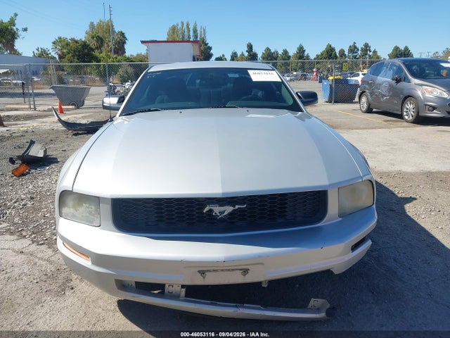 2006 Ford Mustang V6 მანქანა იყიდება აუქციონზე, vin: 1ZVFT80NX65176316, აუქციონის ნომერი: 46053116