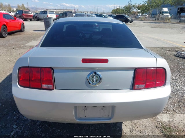 2006 Ford Mustang V6 მანქანა იყიდება აუქციონზე, vin: 1ZVFT80NX65176316, აუქციონის ნომერი: 46053116