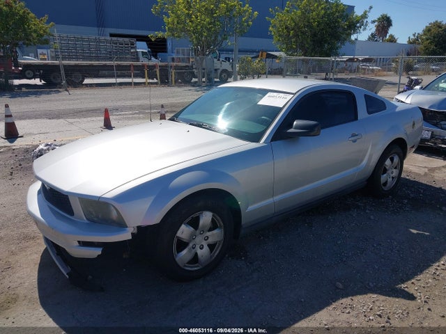 2006 Ford Mustang V6 მანქანა იყიდება აუქციონზე, vin: 1ZVFT80NX65176316, აუქციონის ნომერი: 46053116