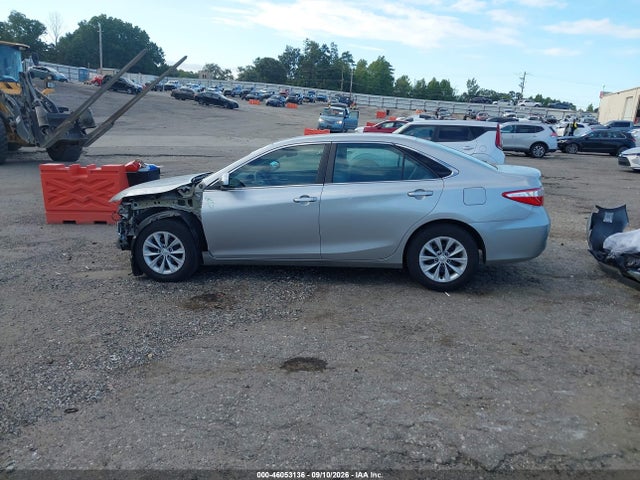 46053136 :رقم المزاد ، 4T1BF1FK0GU541196 vin ، 2016 Toyota Camry Le مزاد بيع