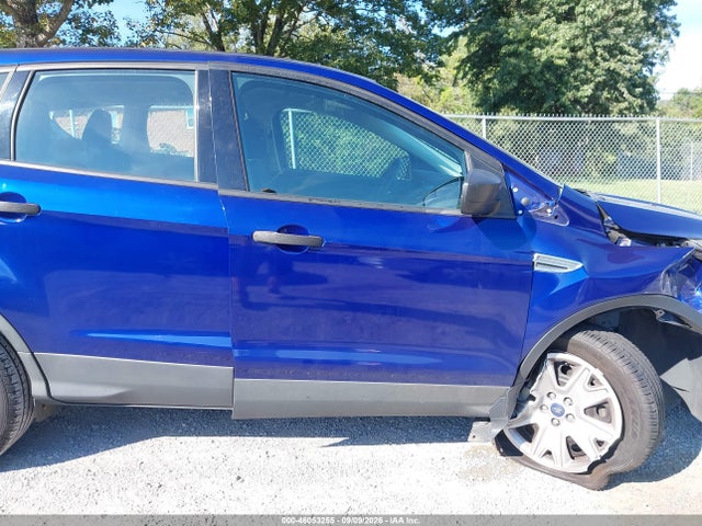 Продажа на аукционе авто 2015 Ford Escape S, vin: 1FMCU0F78FUB57228, номер лота: 46053255