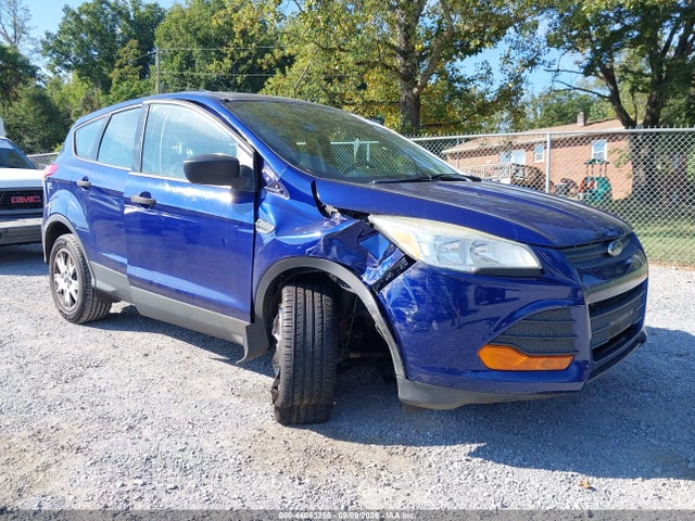 Продажа на аукционе авто 2015 Ford Escape S, vin: 1FMCU0F78FUB57228, номер лота: 46053255