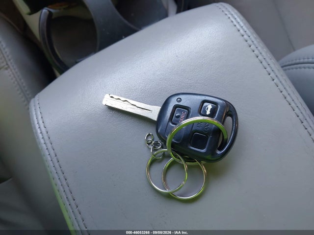 2005 Lexus Es 330 მანქანა იყიდება აუქციონზე, vin: JTHBA30G755130046, აუქციონის ნომერი: 46053268
