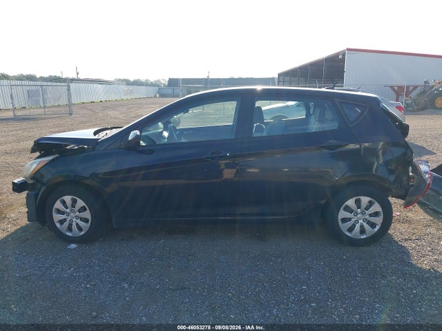 46053278 :رقم المزاد ، KMHCT5AE7HU313462 vin ، 2017 Hyundai Accent Se مزاد بيع