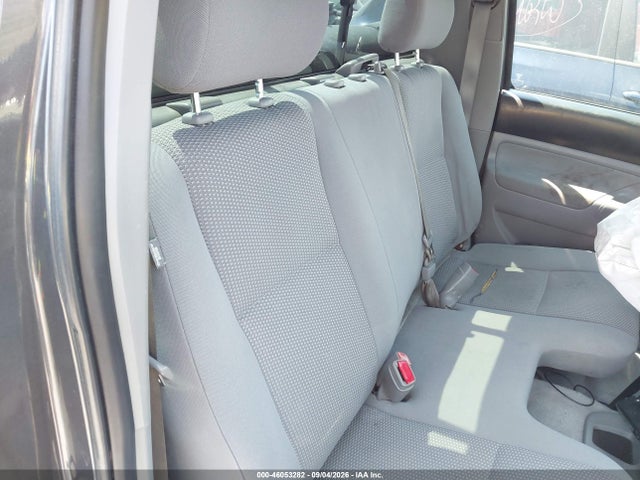 46053282 :رقم المزاد ، 5TENX4CN2AZ733927 vin ، 2010 Toyota Tacoma مزاد بيع