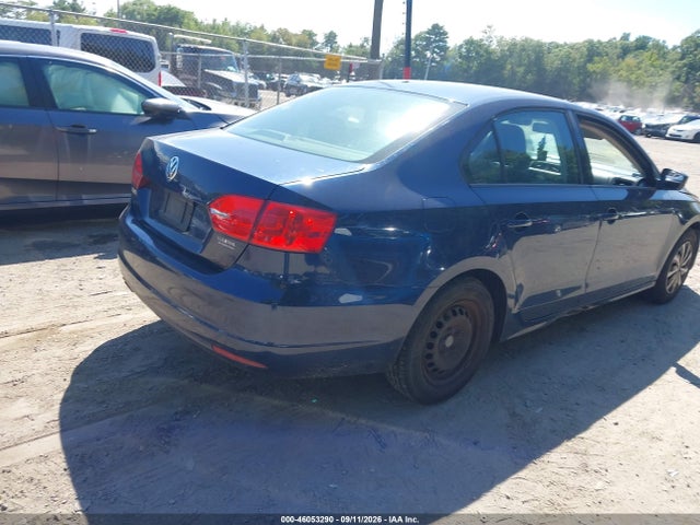 Продаж на аукціоні авто 2014 Volkswagen Jetta 2.0l S, vin: 3VW2K7AJ9EM376569, номер лоту: 46053290