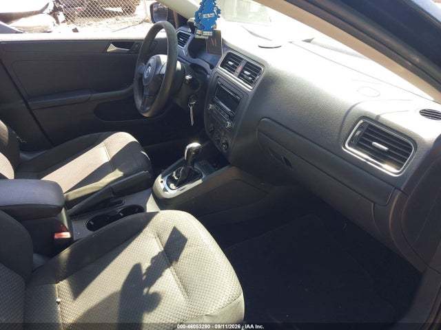 Продаж на аукціоні авто 2014 Volkswagen Jetta 2.0l S, vin: 3VW2K7AJ9EM376569, номер лоту: 46053290