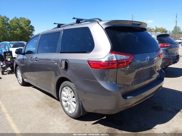 46053309 :رقم المزاد ، 5TDJK3DC7FS112000 vin ، 2015 Toyota Sienna Le 7 Passenger مزاد بيع
