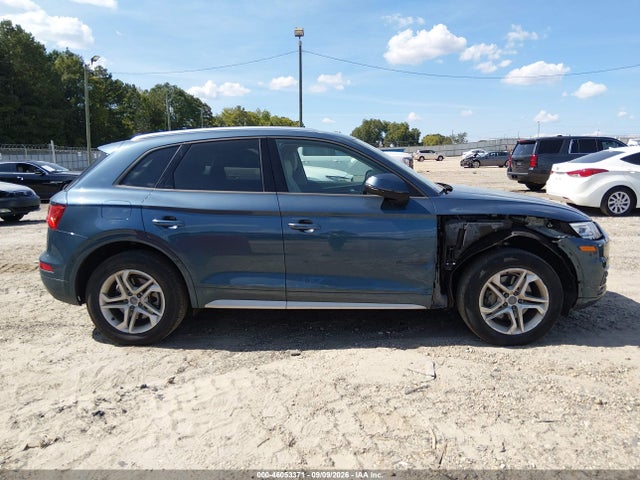 Продажа на аукционе авто 2018 Audi Q5 2.0t Premium/2.0t Tech Premium, vin: WA1ANAFY1J2100813, номер лота: 46053371