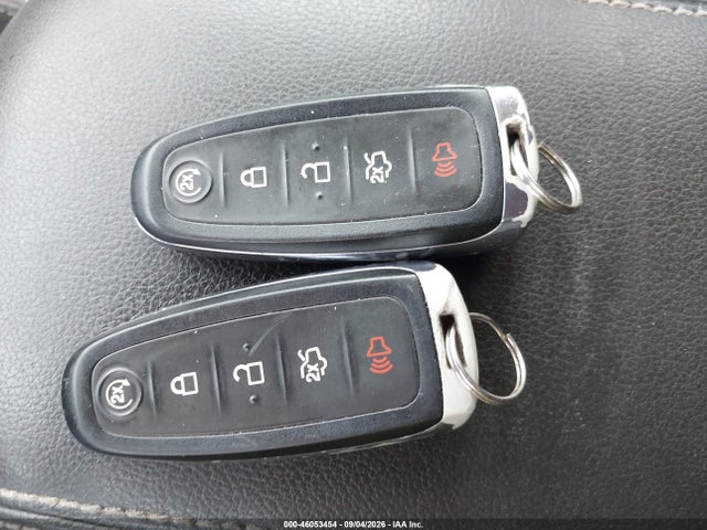 46053454 :رقم المزاد ، 1FMCU0J96DUD91339 vin ، 2013 Ford Escape Titanium مزاد بيع