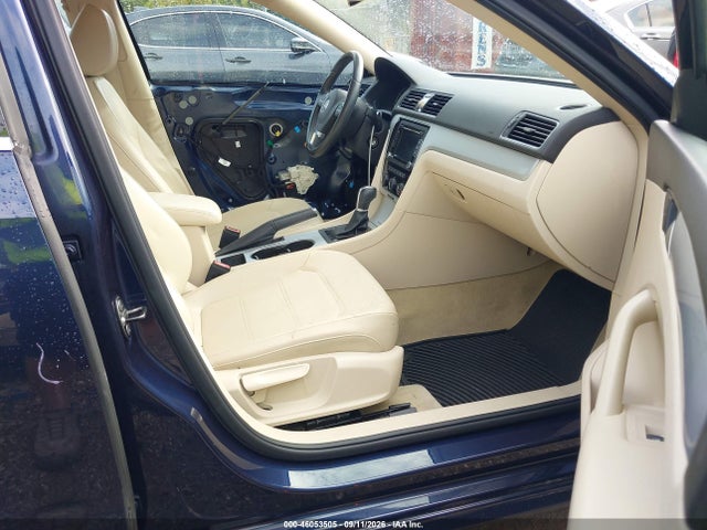 2013 Volkswagen Passat 2.5l Se მანქანა იყიდება აუქციონზე, vin: 1VWBP7A34DC006035, აუქციონის ნომერი: 46053505