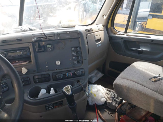Aukcja sprzedaży 2014 Freightliner Cascadia 125, vin: 3AKJGEBG8ESFS8625, numer aukcji: 46053564