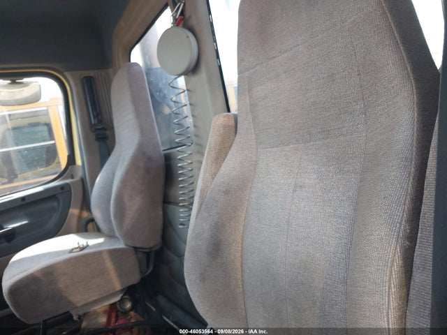 Aukcja sprzedaży 2014 Freightliner Cascadia 125, vin: 3AKJGEBG8ESFS8625, numer aukcji: 46053564