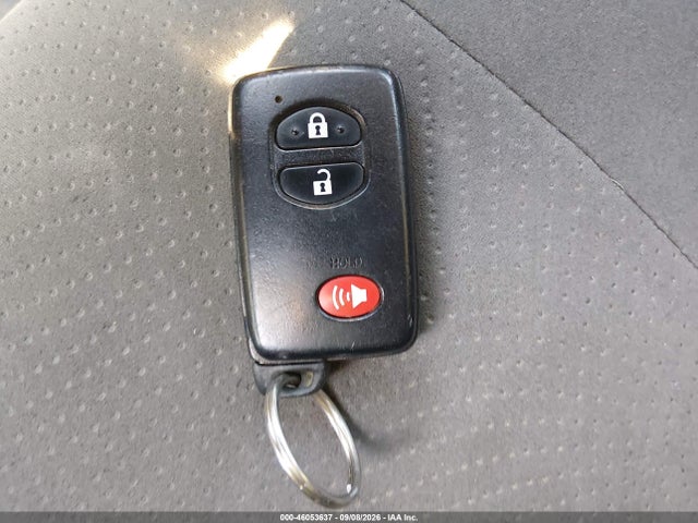 46053637 :رقم المزاد ، JTDKN3DU4A0202043 vin ، 2010 Toyota Prius Iii مزاد بيع