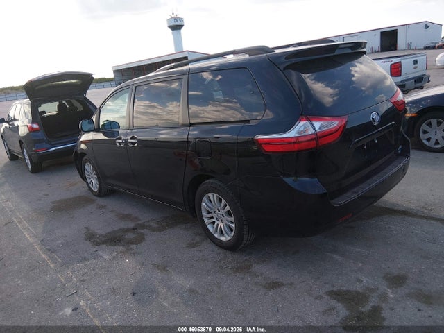 2017 Toyota Sienna Xle 8 Passenger მანქანა იყიდება აუქციონზე, vin: 5TDYZ3DC3HS824596, აუქციონის ნომერი: 46053679