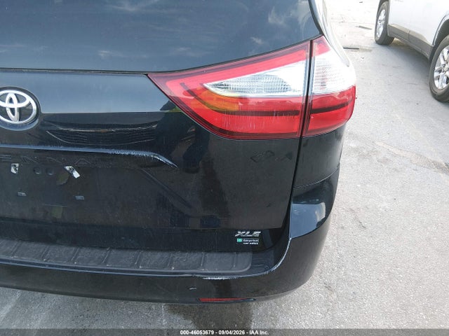 2017 Toyota Sienna Xle 8 Passenger მანქანა იყიდება აუქციონზე, vin: 5TDYZ3DC3HS824596, აუქციონის ნომერი: 46053679